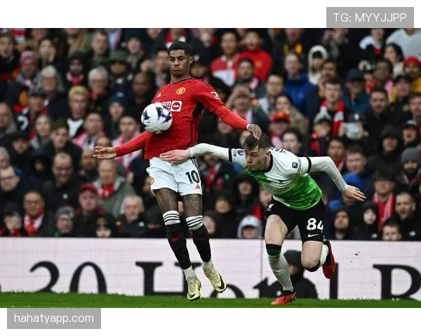 曼联争四形势持续变化，对阵利物浦关键战将检验球队稳定性与赛季走势。