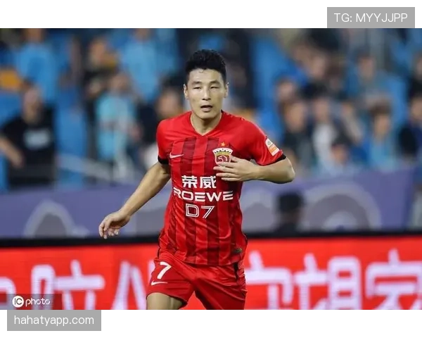 武磊连续强强对话高效终结,边路前插撕开防线成关键先生 武磊连续强强对话高效终结,边路前插撕开防线成关键先生